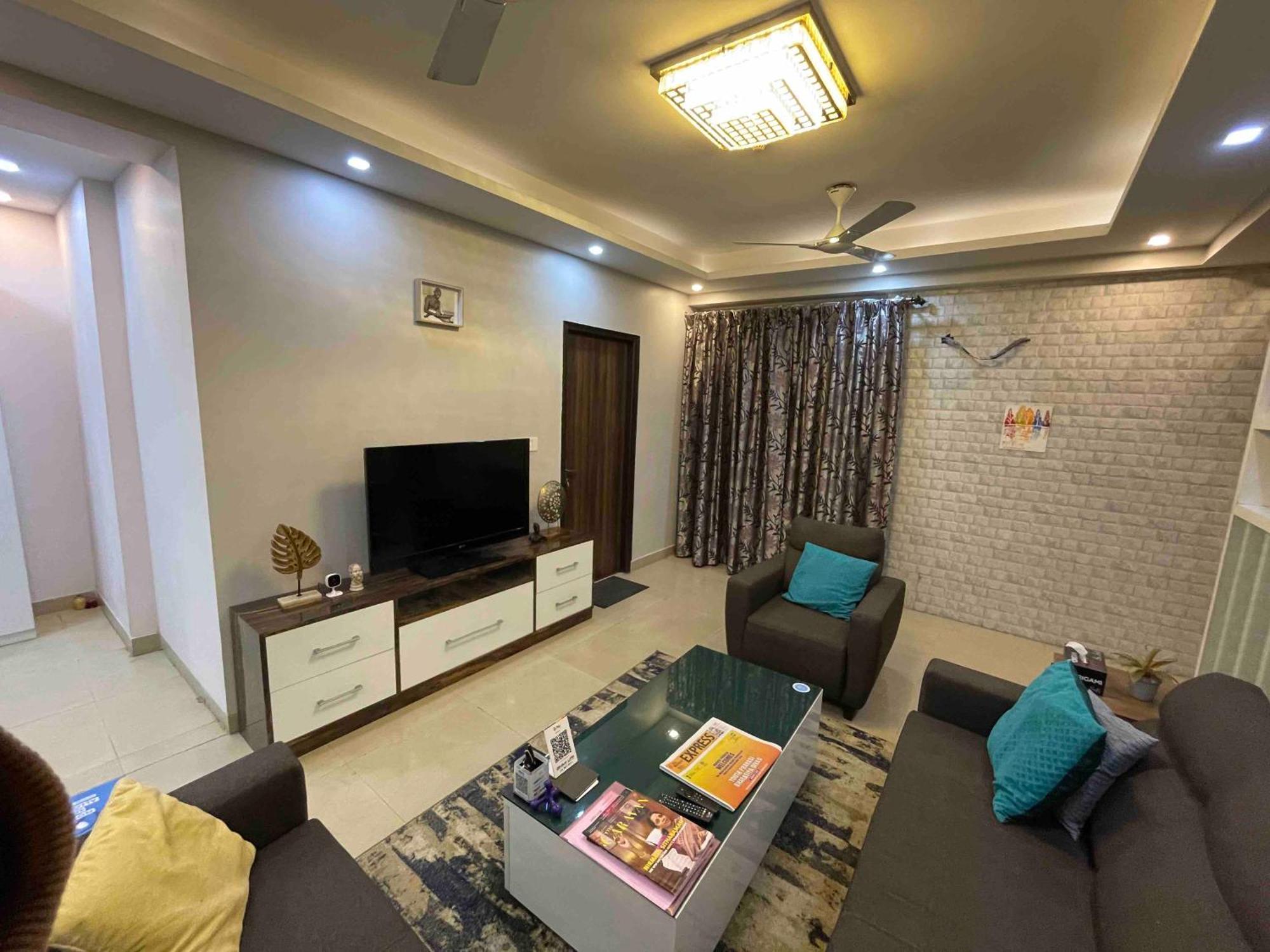 Super Stay Nex Noida Exterior foto